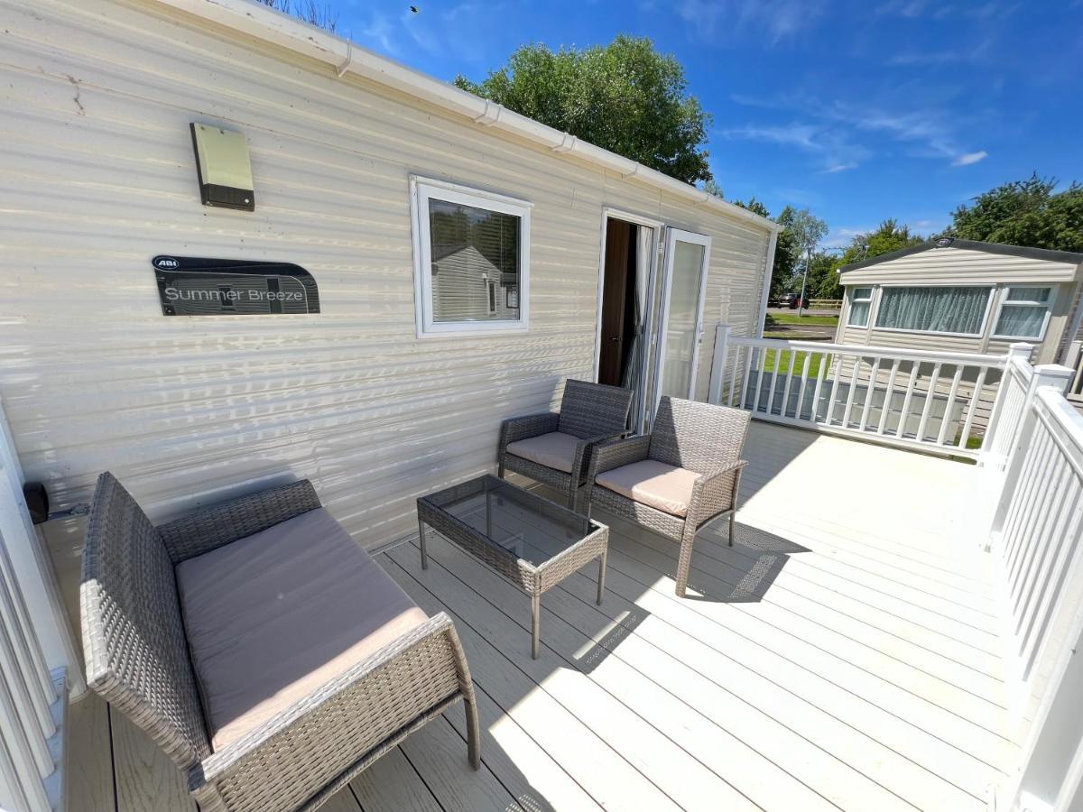 Mallard Corner, Cosy Cotswold Lakeview Lodge South Cerney Eksteriør billede