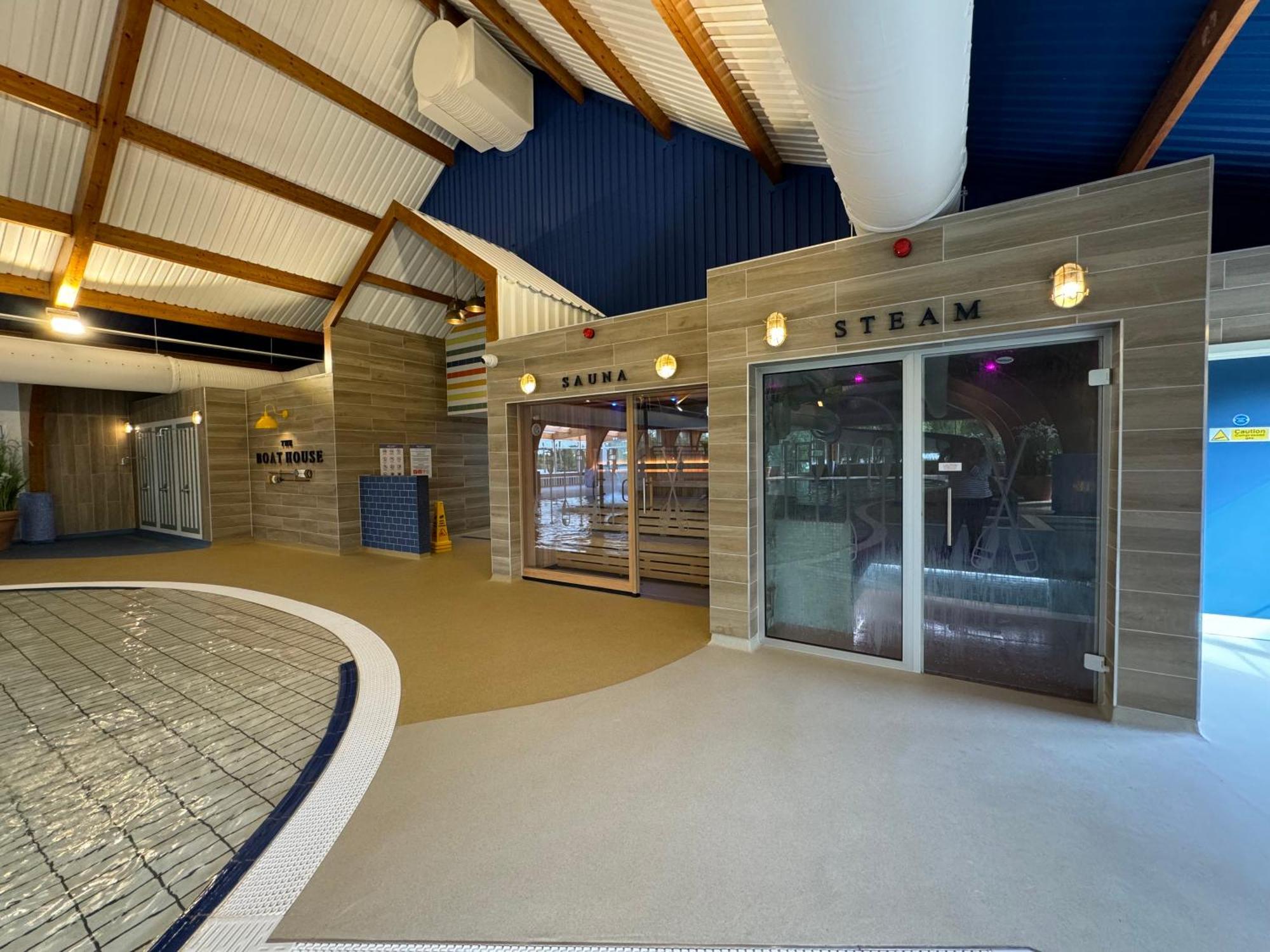 Mallard Corner, Cosy Cotswold Lakeview Lodge South Cerney Eksteriør billede